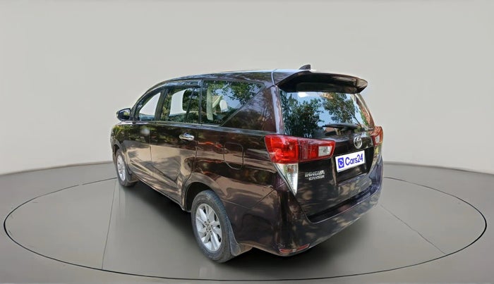 2016 Toyota Innova Crysta 2.4 VX 7 STR, Diesel, Manual, 2,57,868 km, exterior