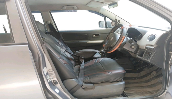 2011 Maruti Wagon R 1.0 VXI, Petrol, Manual, 1,04,949 km, interior