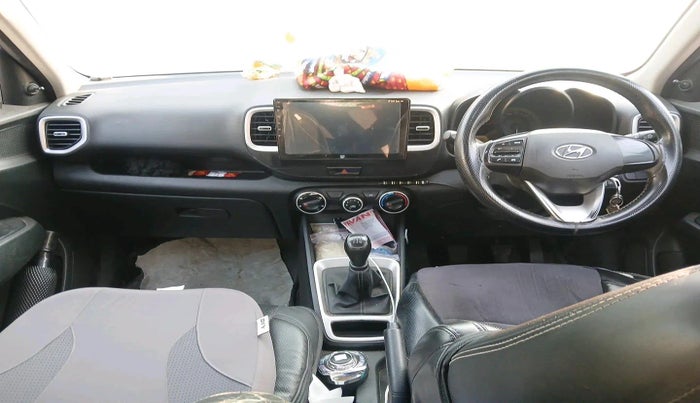 2021 Hyundai VENUE E 1.2, CNG, Manual, 1,74,283 km, interior