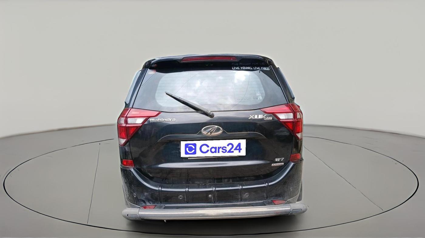 2018 Mahindra XUV500 W7 AT, Diesel, Automatic, 2,13,302 km, exterior