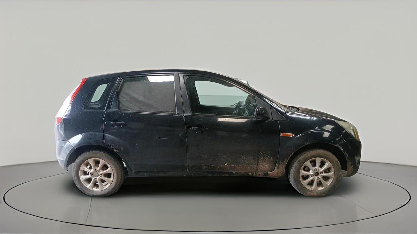 2012 Ford Figo TITANIUM 1.2 PETROL, CNG, Manual, 1,14,668 km, exterior
