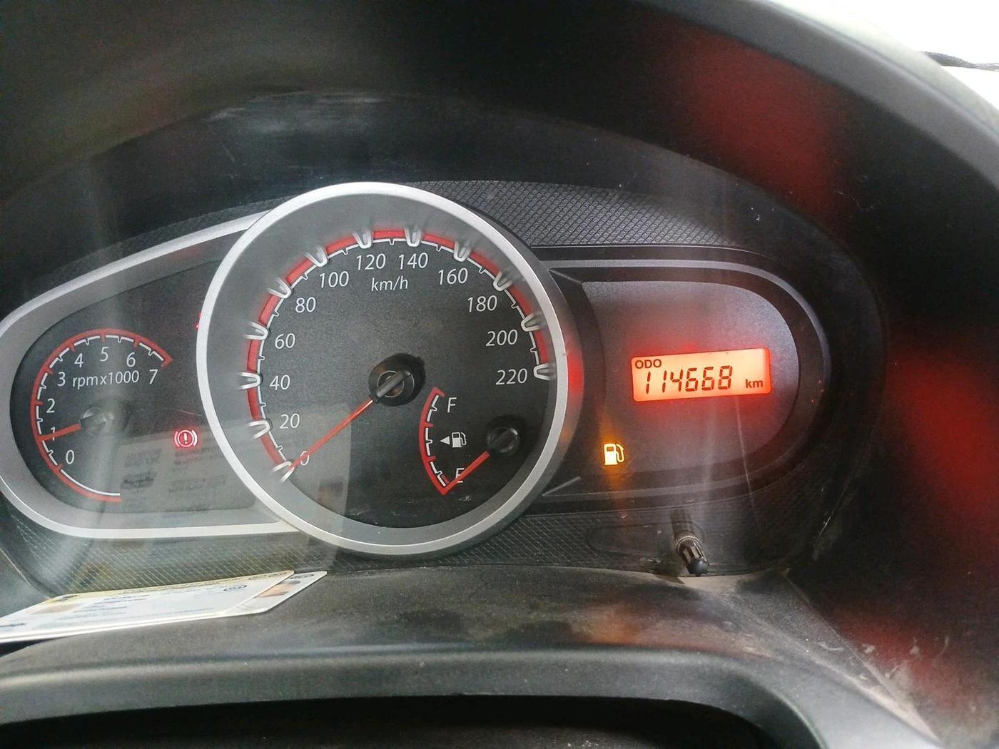 2012 Ford Figo TITANIUM 1.2 PETROL, CNG, Manual, 1,14,668 km, interior