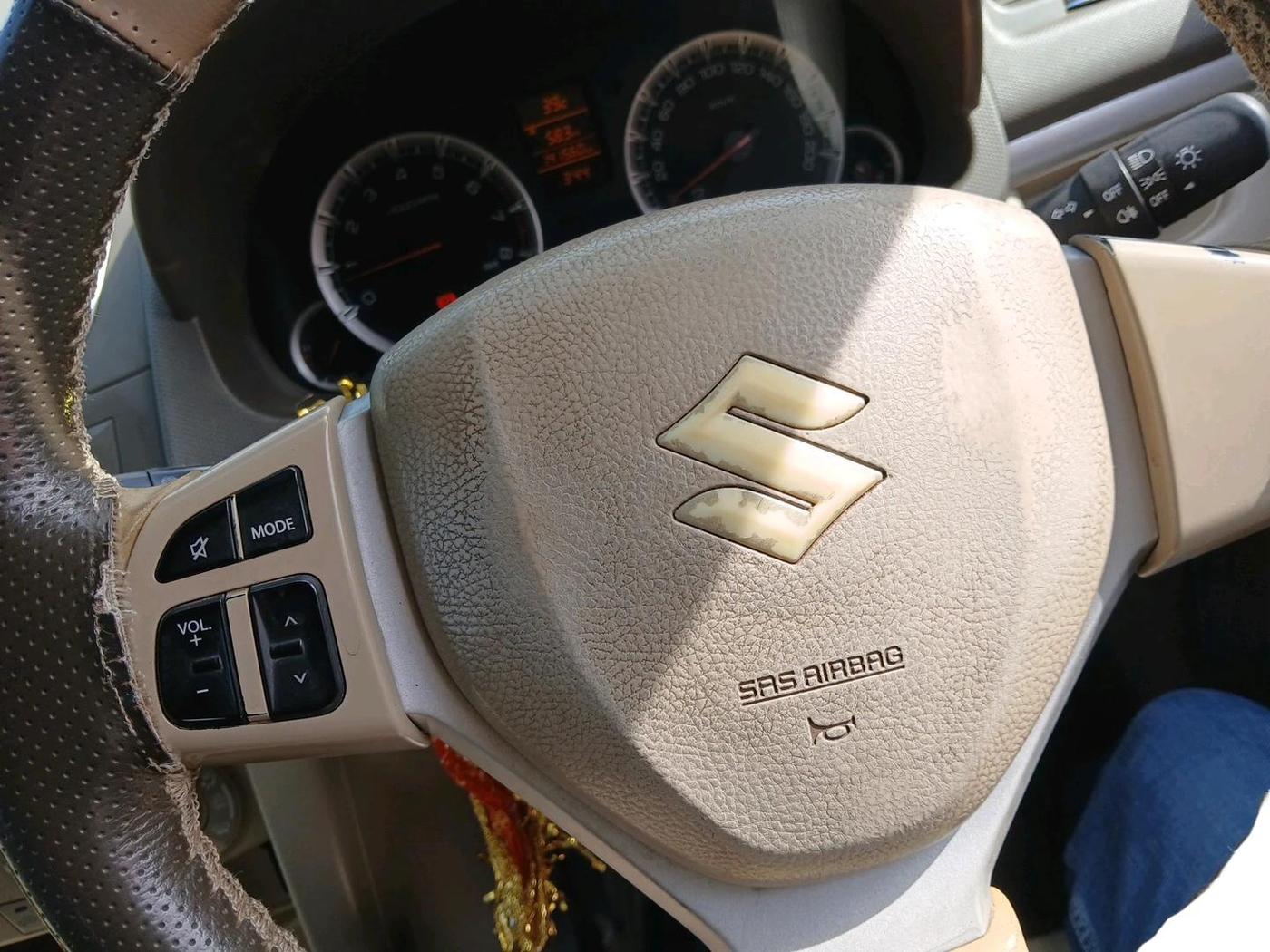 2013 Maruti Ertiga ZXI, CNG, Manual, 1,41,560 km, interior