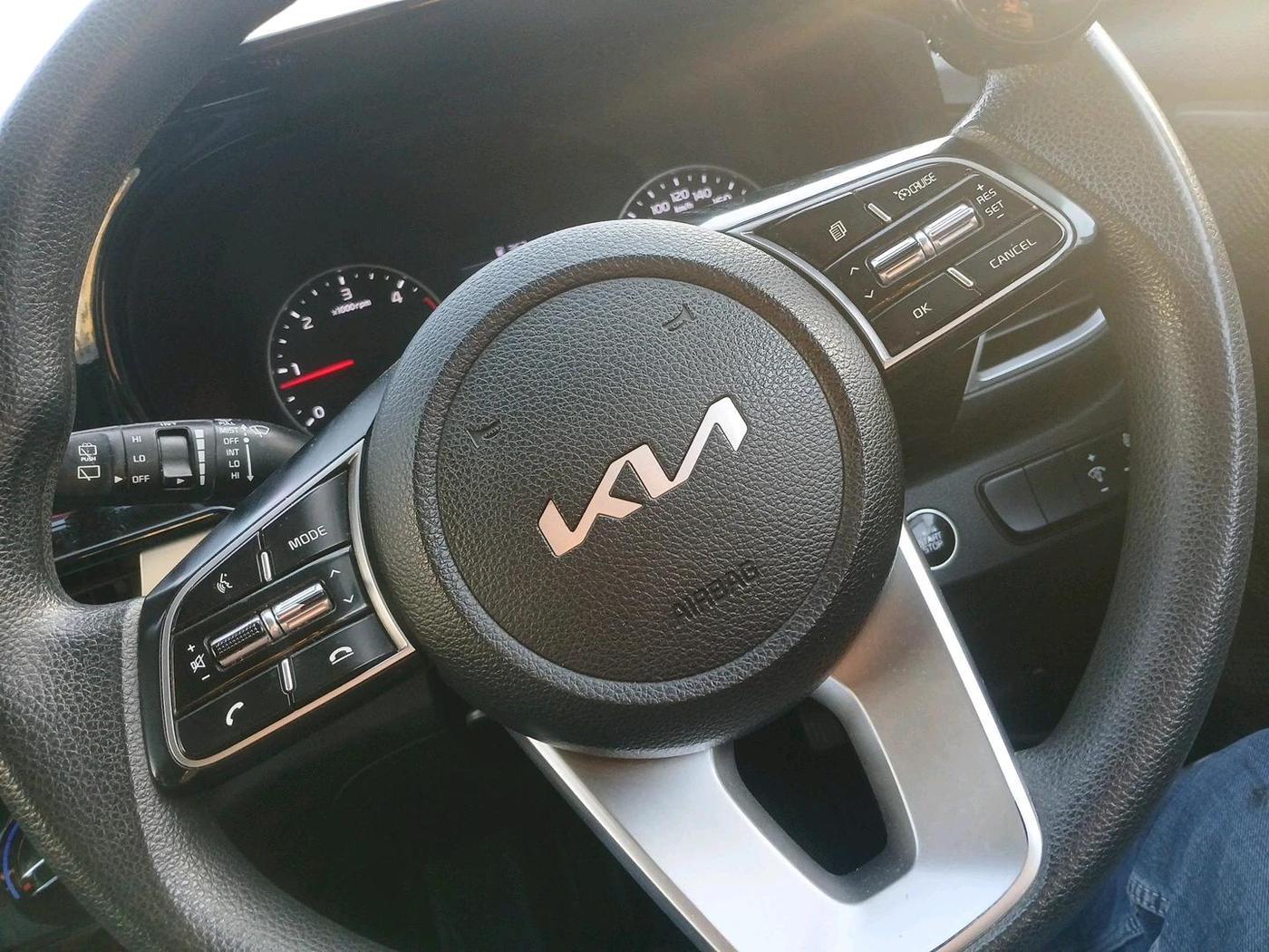 2021 KIA SELTOS HTK PLUS AT 1.5 DIESEL, Diesel, Automatic, 1,34,306 km, interior
