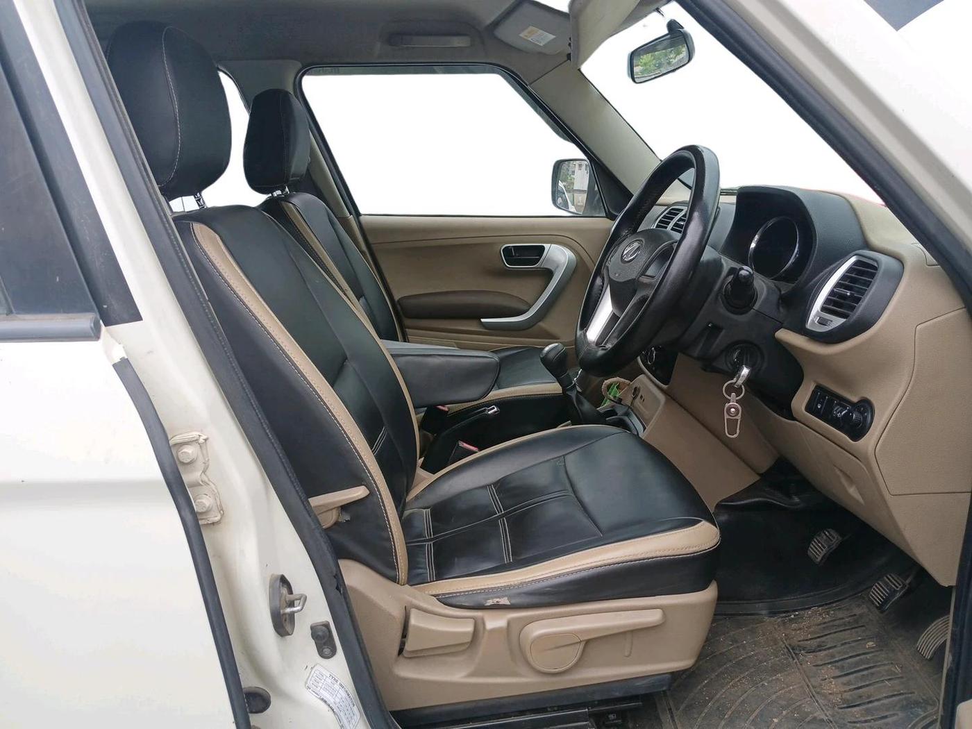 2015 Mahindra TUV300 T8, Diesel, Manual, 1,44,805 km, interior