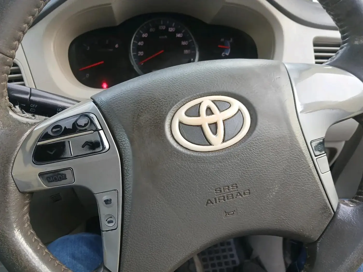 2014 Toyota Innova 2.5 VX 7 STR, Diesel, Manual, 1,68,857 km, interior