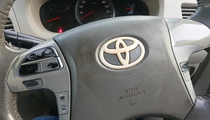 2014 Toyota Innova 2.5 VX 7 STR, Diesel, Manual, 1,68,857 km, interior