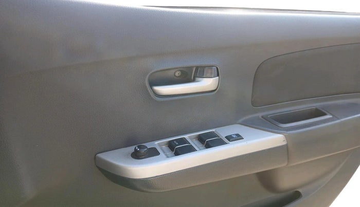 2010 Maruti Wagon R 1.0 VXI, Petrol, Manual, 1,16,316 km, interior