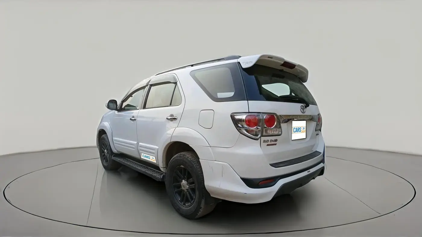 2013 Toyota Fortuner 3.0 4X2 AT, Diesel, Automatic, 1,88,361 km, exterior