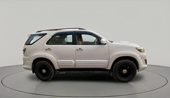 2013 Toyota Fortuner 3.0 4X2 AT, Diesel, Automatic, 1,88,361 km, exterior