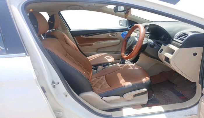 2014 Maruti Ciaz ZDI, Diesel, Manual, 1,43,264 km, interior
