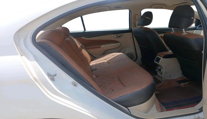 2014 Maruti Ciaz ZDI, Diesel, Manual, 1,43,264 km, interior