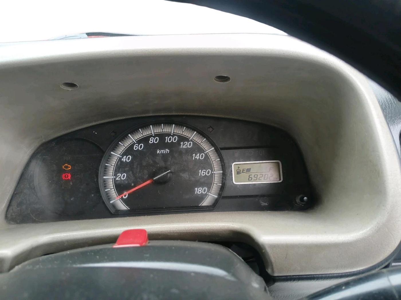 2018 Maruti Eeco 7 STR, CNG, Manual, 69,202 km, interior