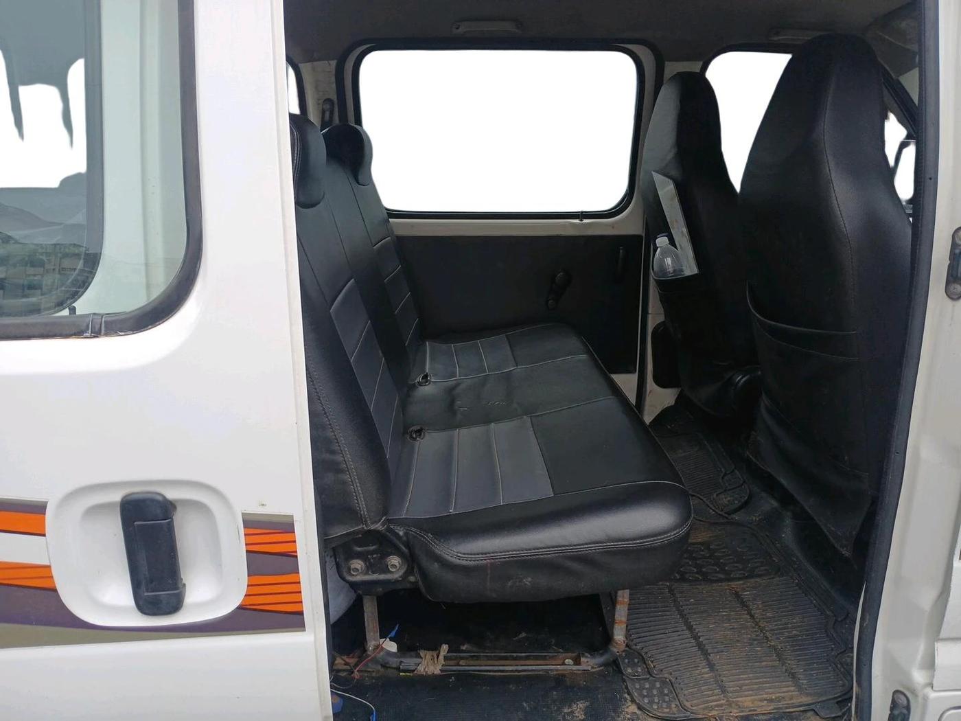 2018 Maruti Eeco 7 STR, CNG, Manual, 69,202 km, interior