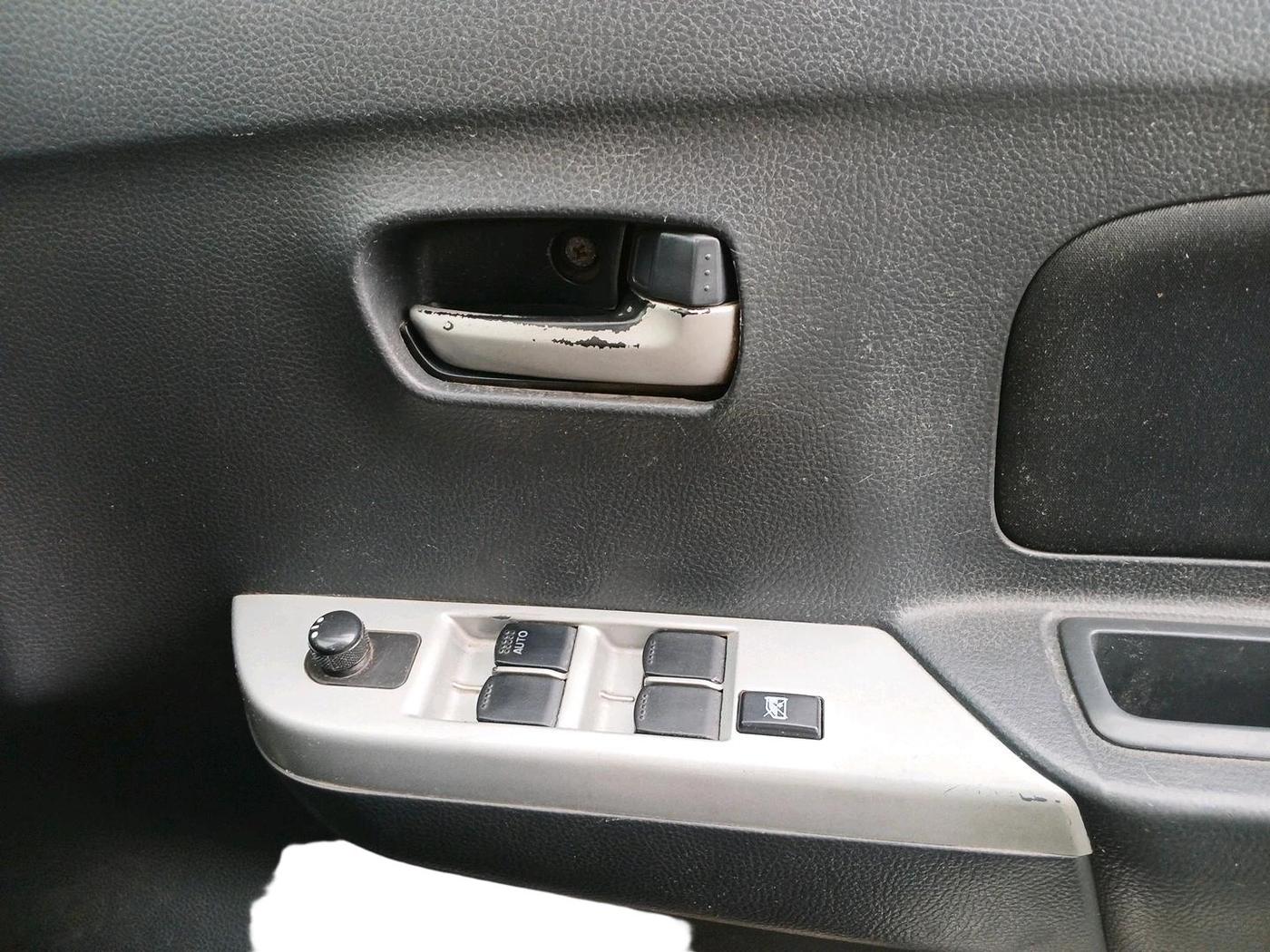 2011 Maruti Wagon R 1.0 VXI, CNG, Manual, 1,00,187 km, interior