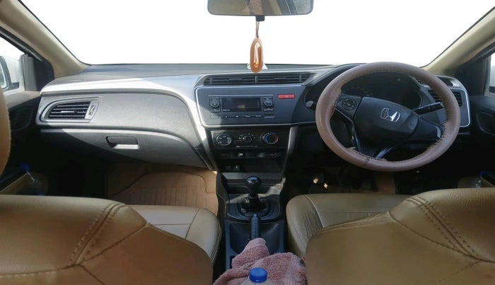 2015 Honda City 1.5L I-DTEC S, Diesel, Manual, 2,54,208 km, interior