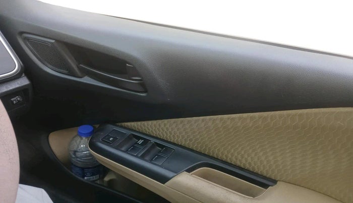 2015 Honda City 1.5L I-DTEC S, Diesel, Manual, 2,54,208 km, interior