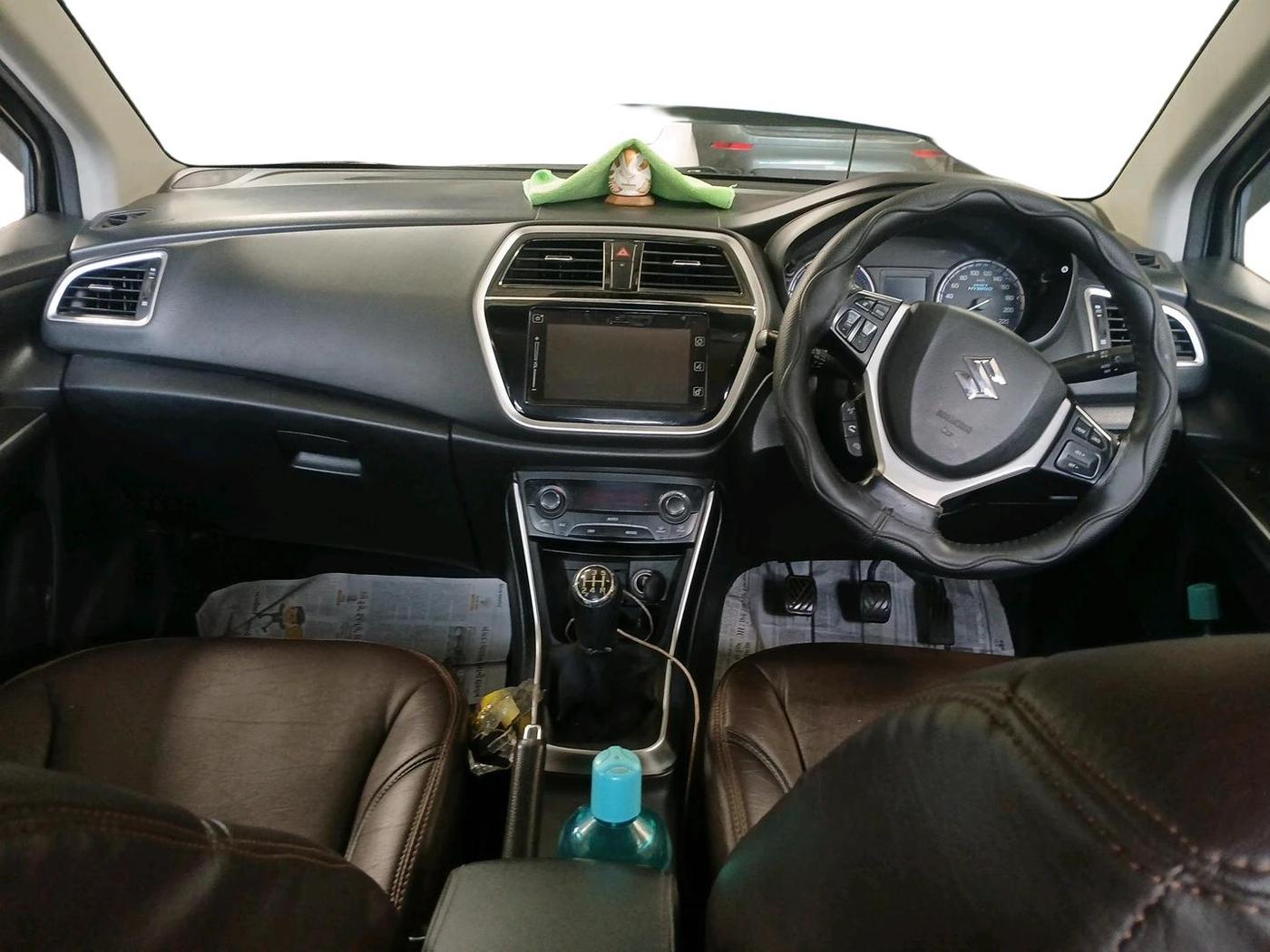 2018 Maruti S Cross ALPHA 1.3, Diesel, Manual, 1,11,656 km, interior