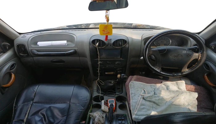 2011 Mahindra Scorpio LX, Diesel, Manual, 1,93,722 km, interior