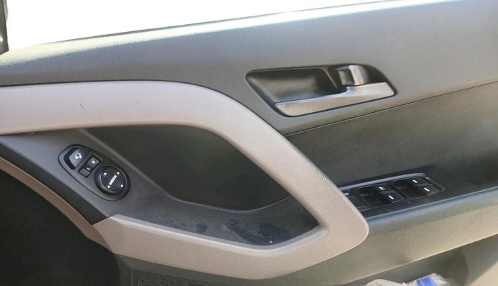 2016 Hyundai Creta SX 1.6 DIESEL, Diesel, Manual, 1,02,398 km, interior