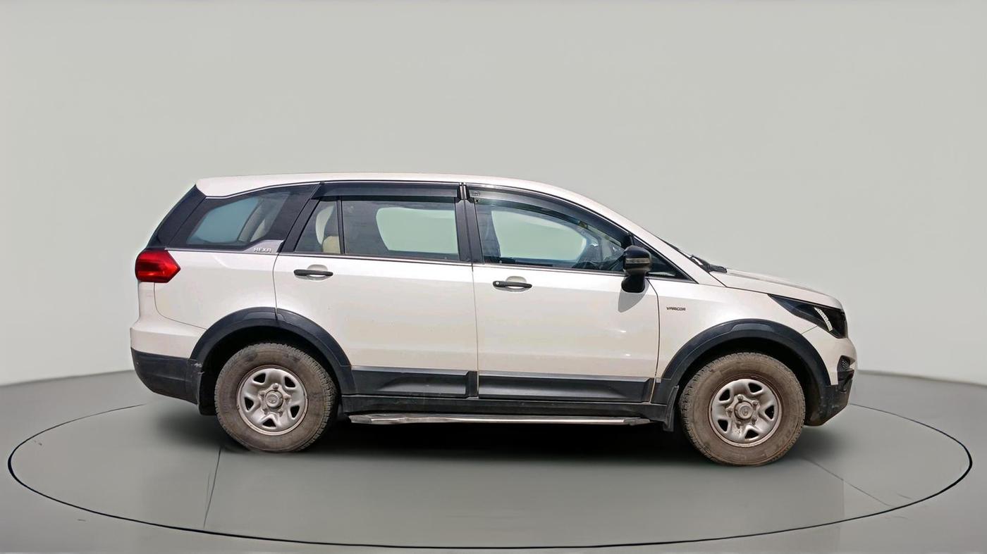 2018 Tata Hexa XE 4X2 7 STR, Diesel, Manual, 53,765 km, exterior