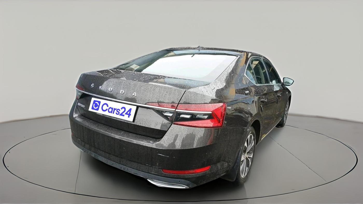 2021 Skoda Superb L&K 2.0 TSI AT, Petrol, Automatic, 93,329 km, exterior