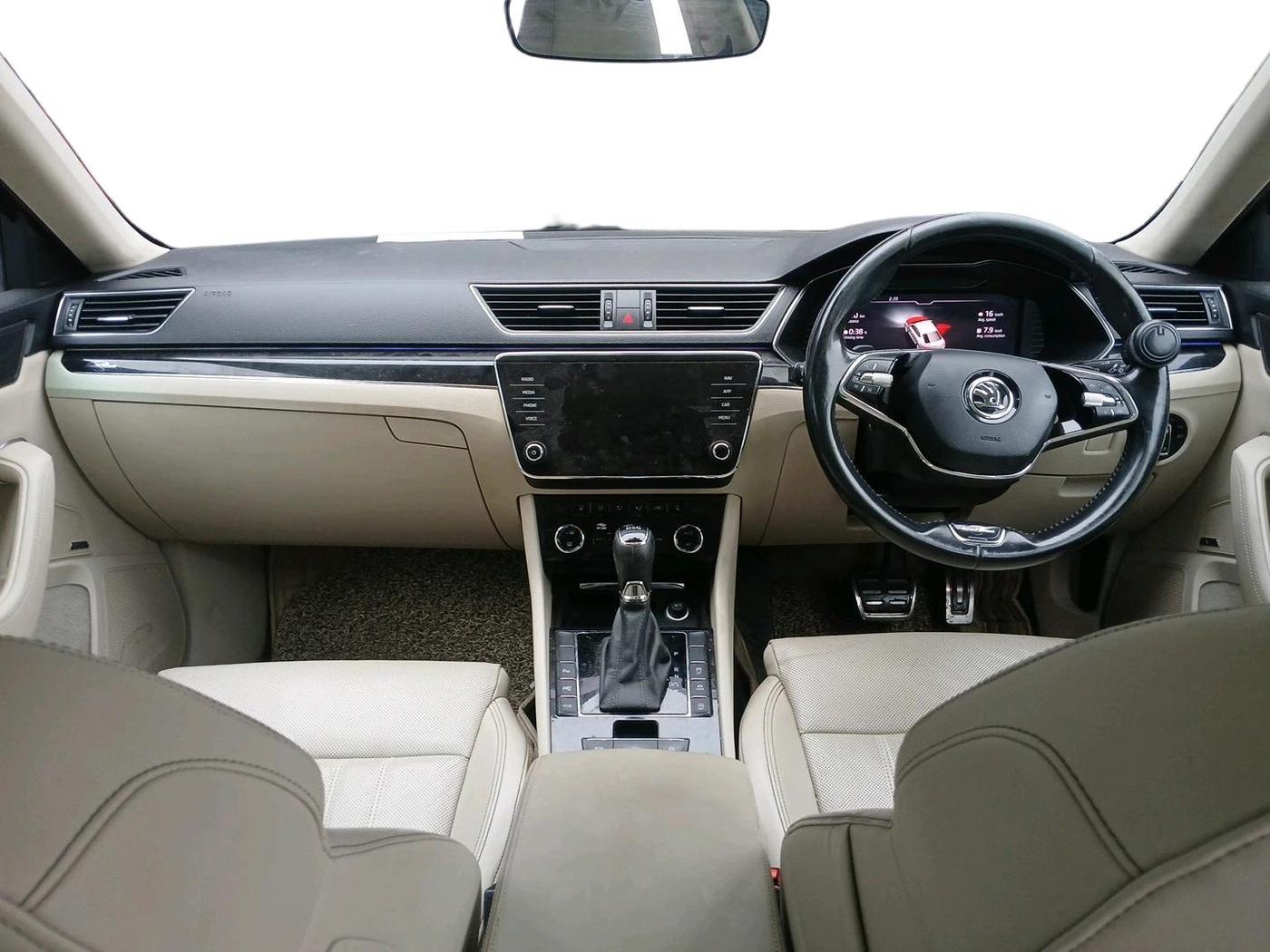 2021 Skoda Superb L&K 2.0 TSI AT, Petrol, Automatic, 93,329 km, interior