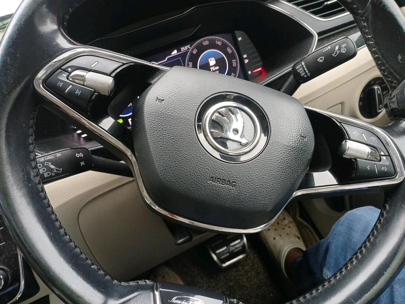 2021 Skoda Superb L&K 2.0 TSI AT, Petrol, Automatic, 93,329 km, interior