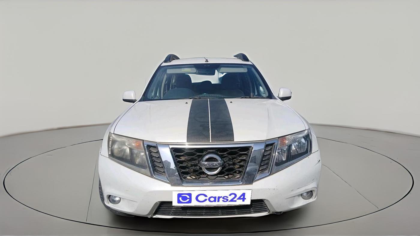 2013 Nissan Terrano XL (D), Diesel, Manual, 1,29,194 km, exterior
