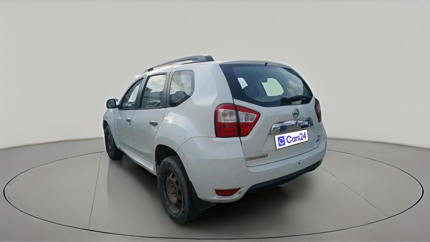 2013 Nissan Terrano XL (D), Diesel, Manual, 1,29,194 km, exterior