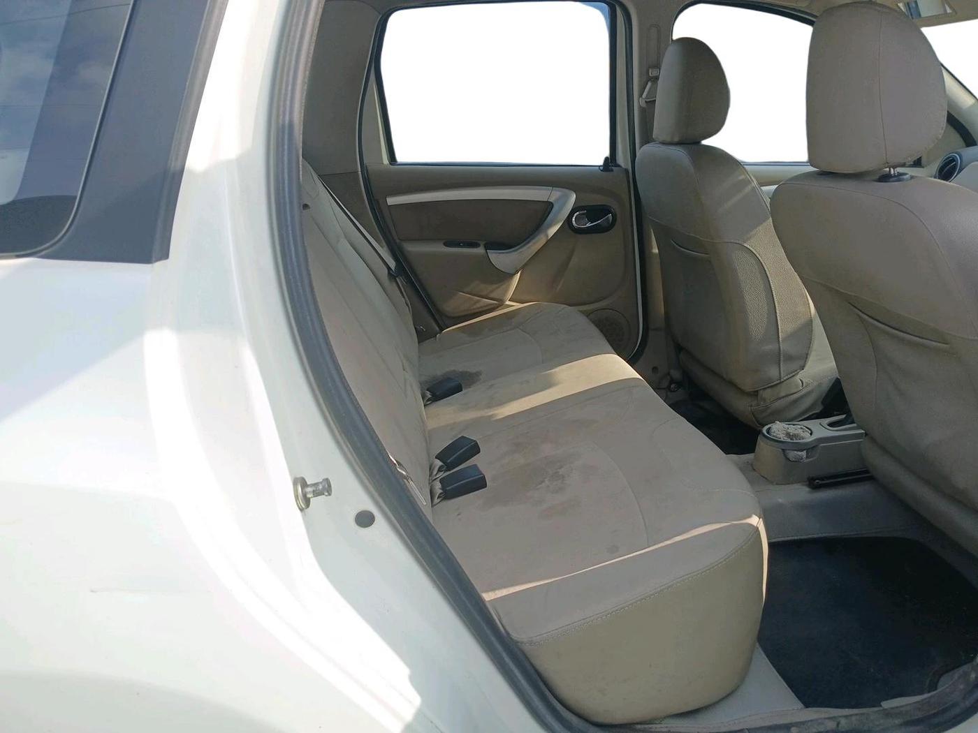 2013 Nissan Terrano XL (D), Diesel, Manual, 1,29,194 km, interior