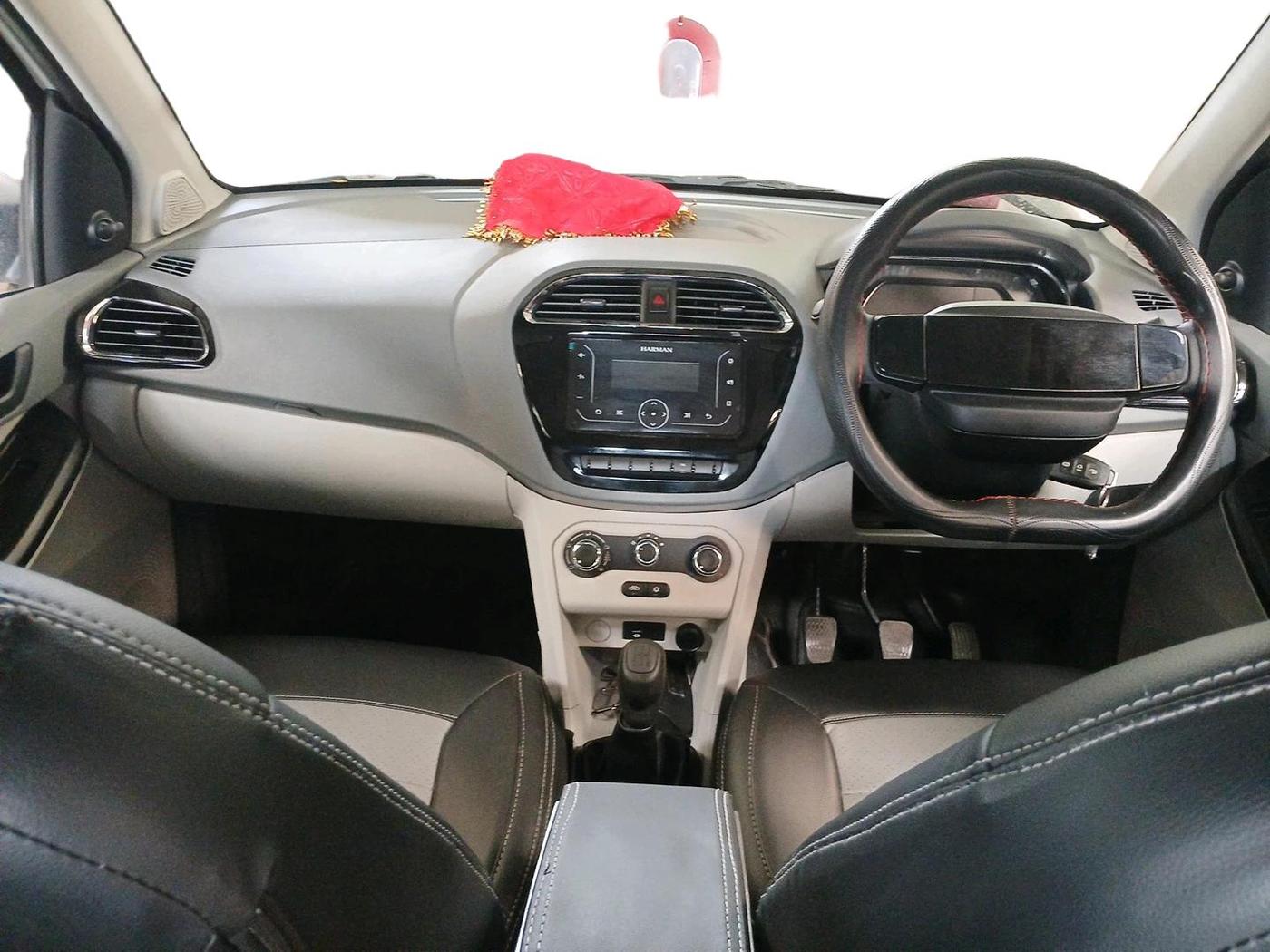 2025 Tata Tiago XM CNG, CNG, Manual, 7,996 km, interior