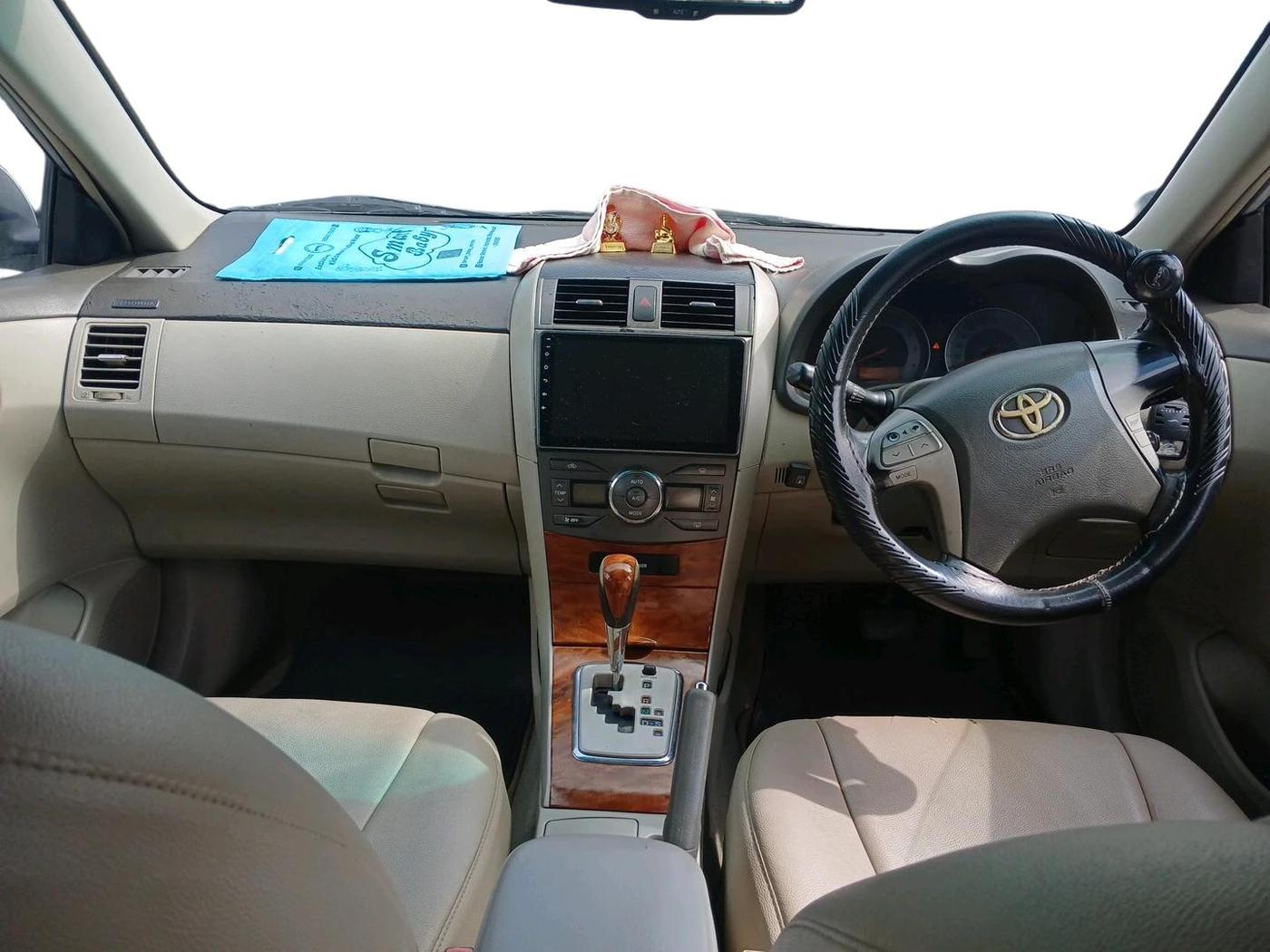 2011 Toyota Corolla Altis VL AT PETROL, CNG, Automatic, 1,05,208 km, interior