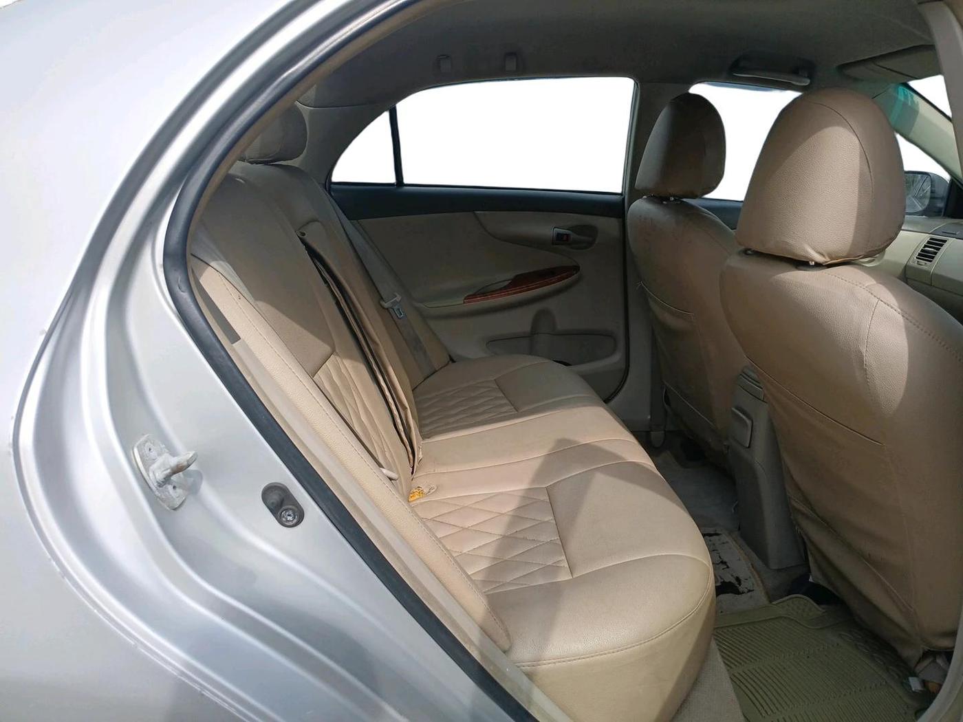 2011 Toyota Corolla Altis VL AT PETROL, CNG, Automatic, 1,05,208 km, interior