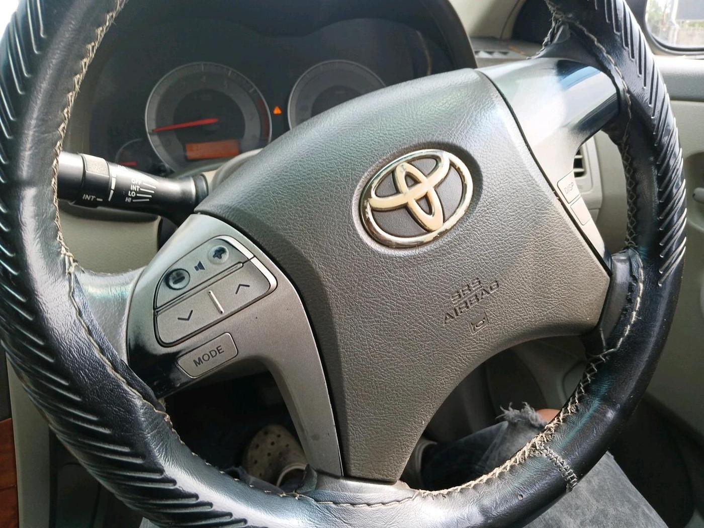2011 Toyota Corolla Altis VL AT PETROL, CNG, Automatic, 1,05,208 km, interior