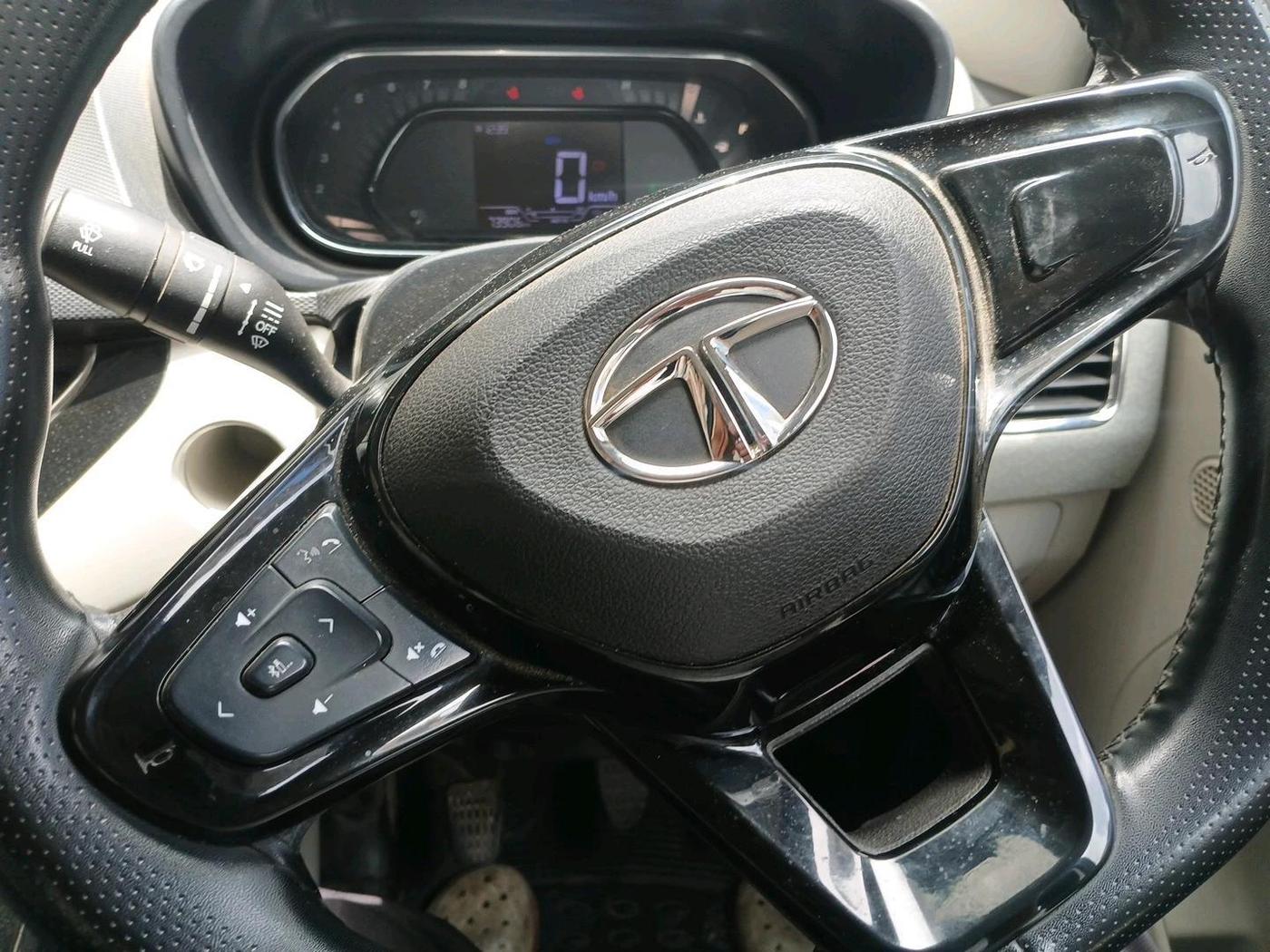 2021 Tata NEXON XZ DIESEL, Diesel, Manual, 73,906 km, interior
