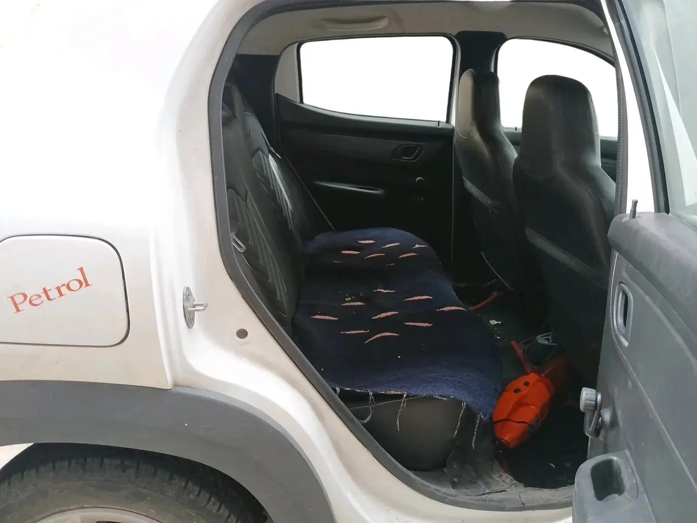 2020 Renault Kwid RXL, Petrol, Manual, 33,350 km, interior