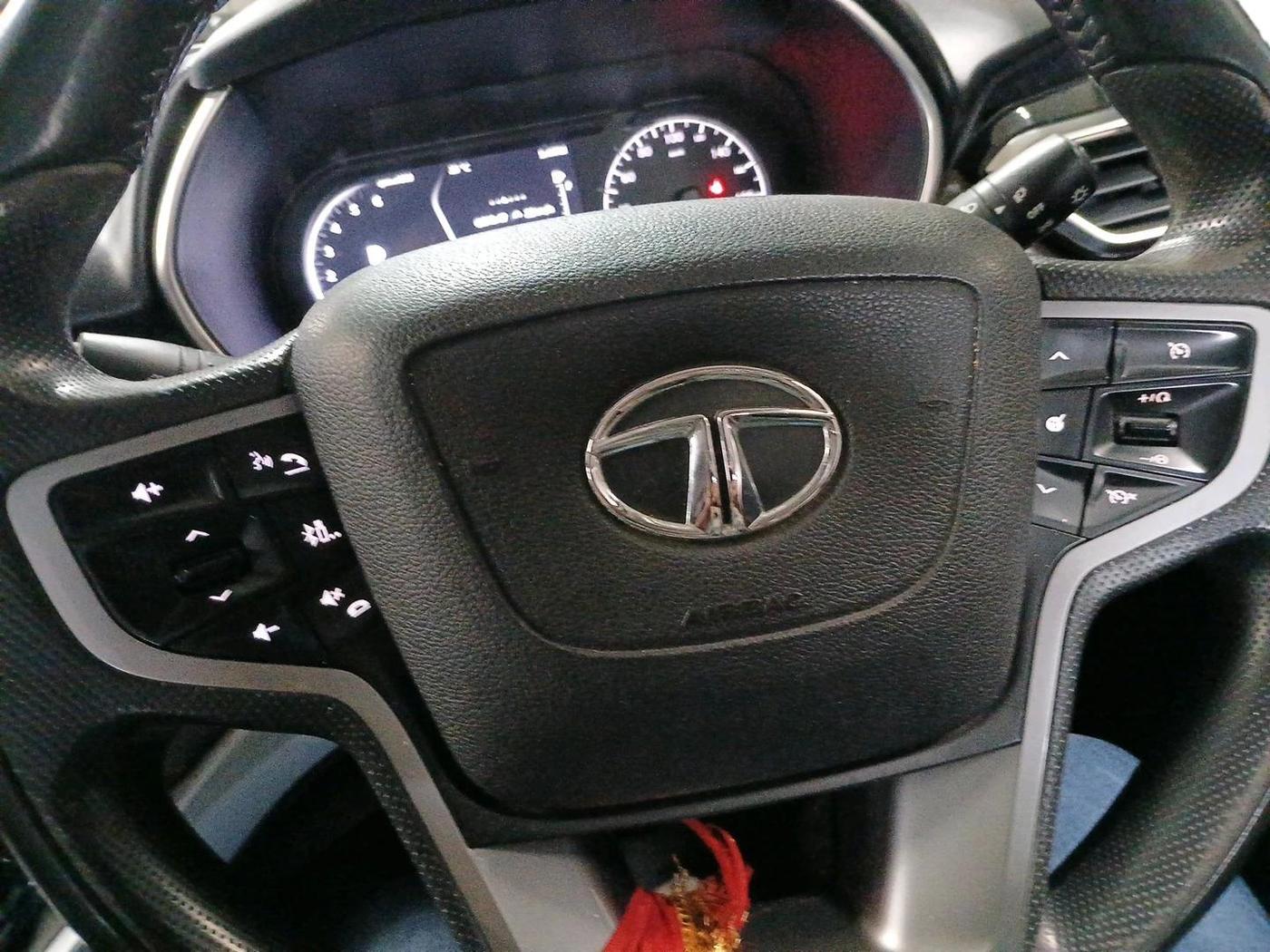 2020 Tata Harrier XZA PLUS 2.0L, Diesel, Automatic, 1,73,054 km, interior
