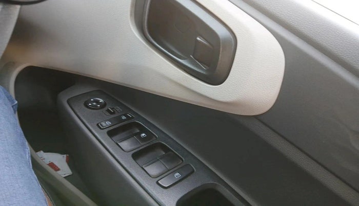 2022 Hyundai AURA S 1.2 CNG, CNG, Manual, 69,724 km, interior