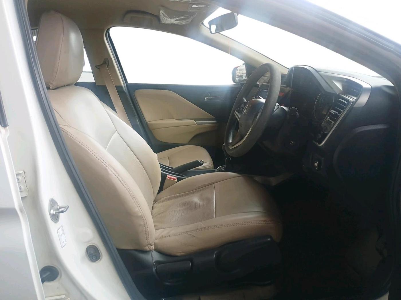 2015 Honda City 1.5L I-VTEC V MT, CNG, Manual, 1,43,719 km, interior