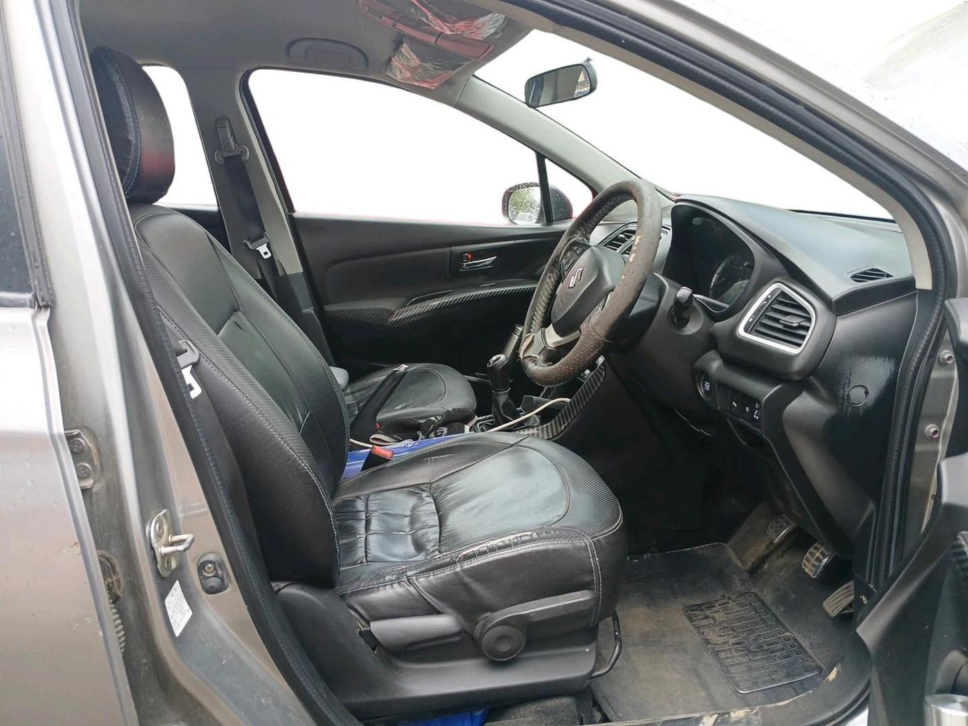 2016 Maruti S Cross ZETA 1.3, Diesel, Manual, 1,97,509 km, interior