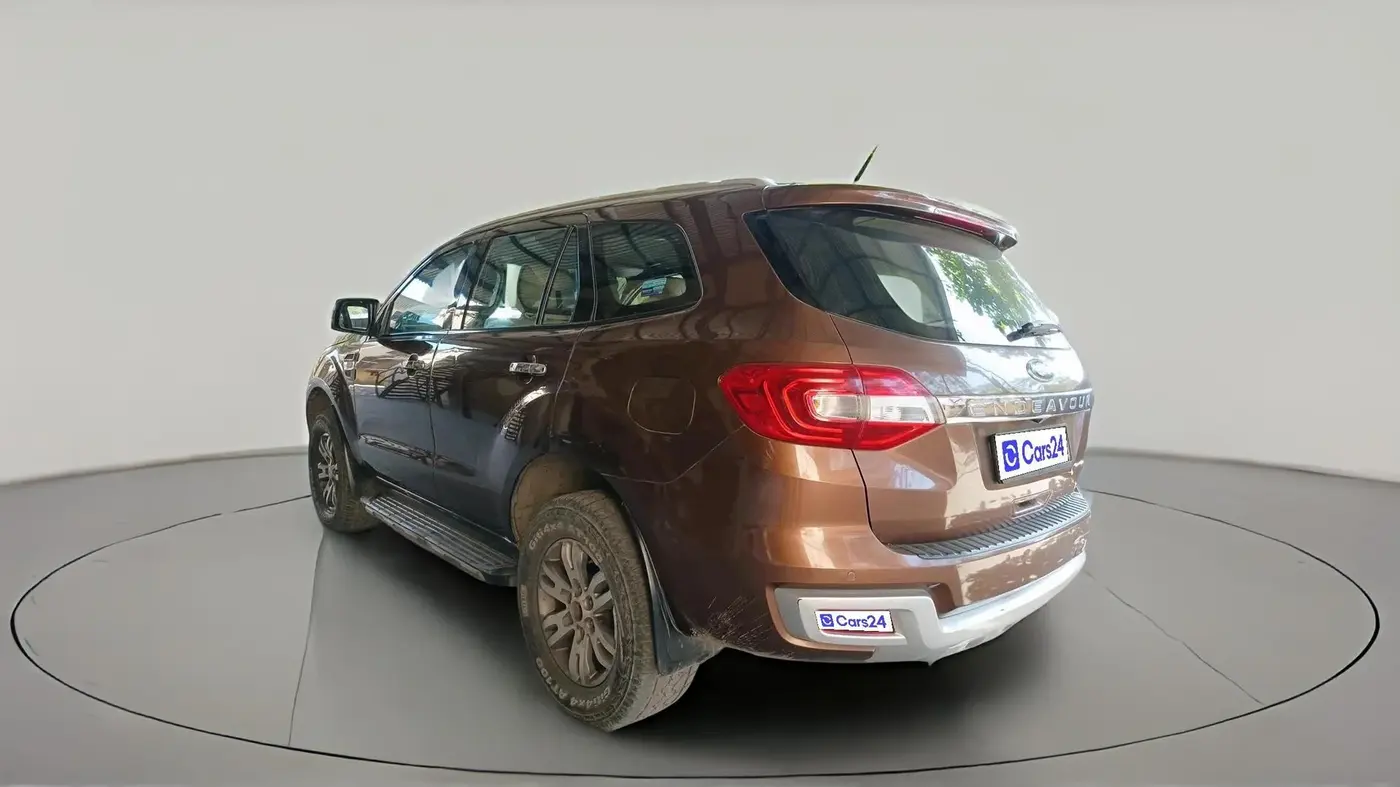 2016 Ford Endeavour TREND 2.2 4X2 AT, Diesel, Automatic, 2,33,122 km, exterior