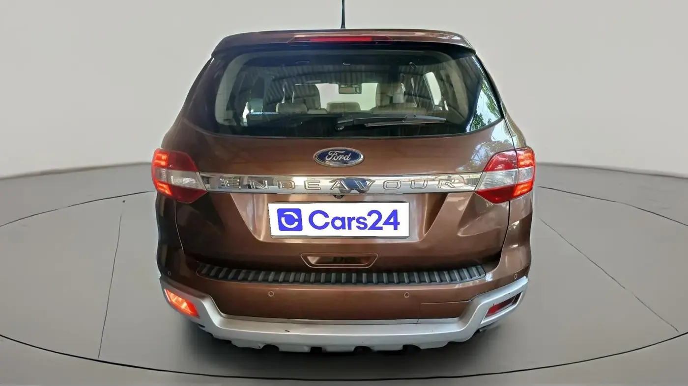 2016 Ford Endeavour TREND 2.2 4X2 AT, Diesel, Automatic, 2,33,122 km, exterior