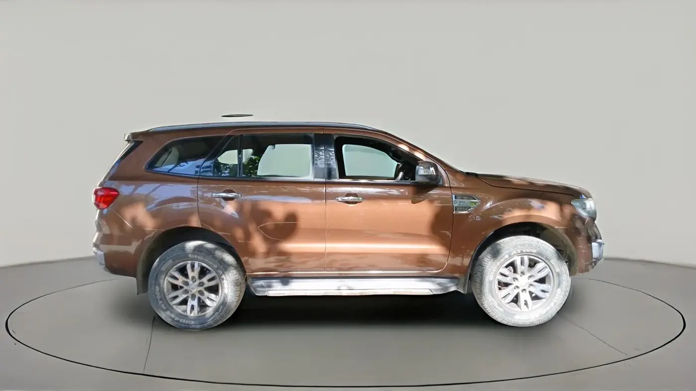 2016 Ford Endeavour TREND 2.2 4X2 AT, Diesel, Automatic, 2,33,122 km, exterior