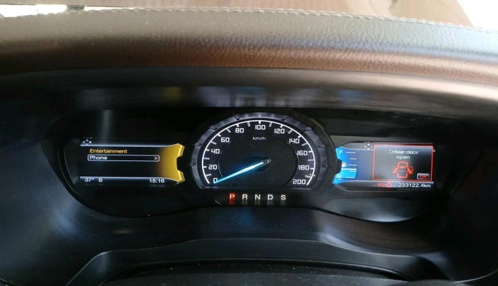 2016 Ford Endeavour TREND 2.2 4X2 AT, Diesel, Automatic, 2,33,122 km, interior