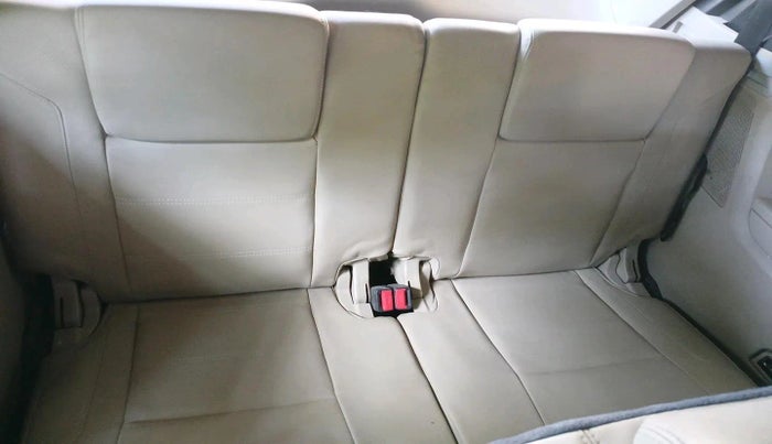 2016 Ford Endeavour TREND 2.2 4X2 AT, Diesel, Automatic, 2,33,122 km, interior