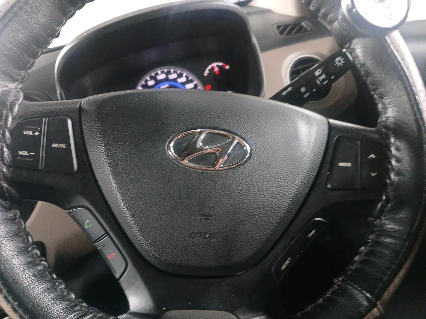 2016 Hyundai Grand i10 SPORTZ 1.2 KAPPA VTVT, Petrol, Manual, 72,148 km, interior