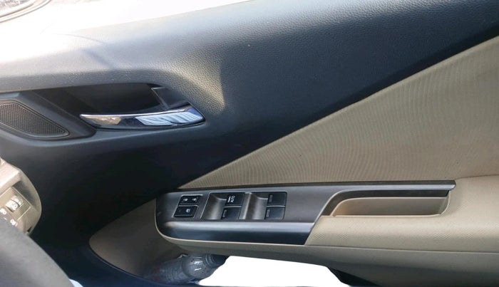 2016 Honda City 1.5L I-VTEC V MT, CNG, Manual, 1,38,074 km, interior