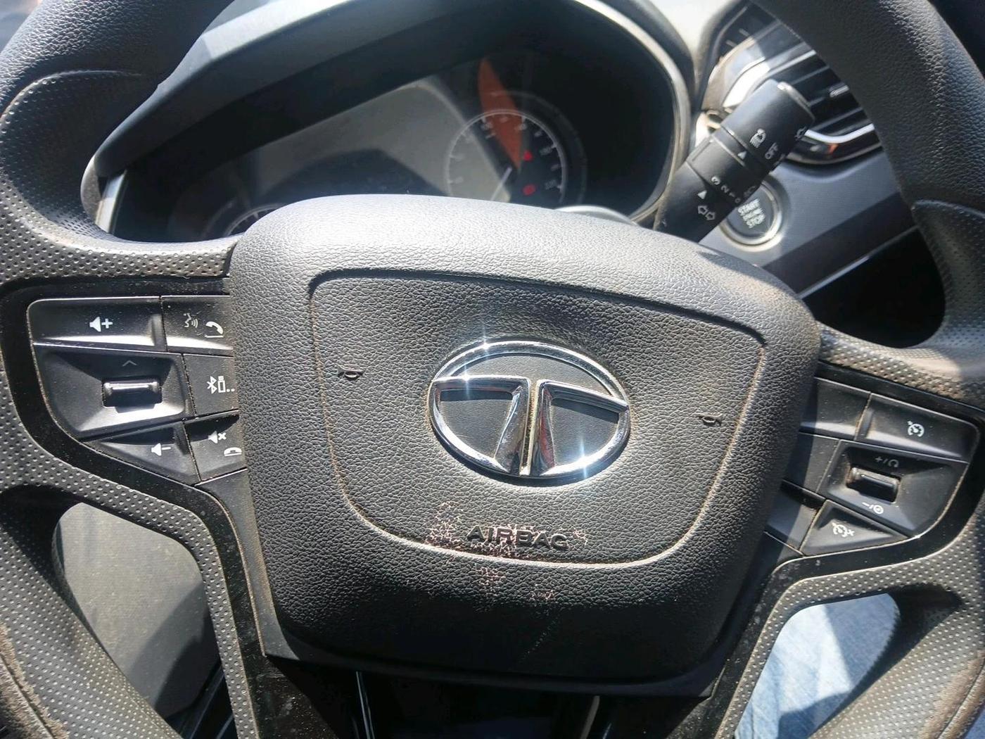 2021 Tata Harrier XT PLUS 2.0L KRYOTEC, Diesel, Manual, 99,611 km, interior