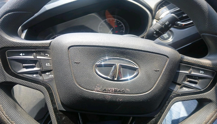 2021 Tata Harrier XT PLUS 2.0L KRYOTEC, Diesel, Manual, 99,611 km, interior